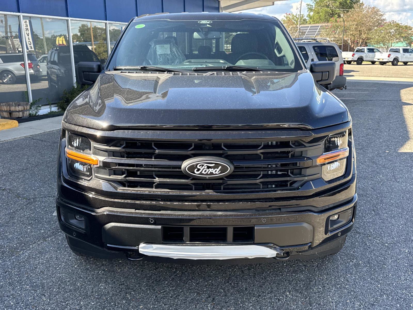 New 2025 Ford F150 XLT w/ Equipment Group 302A MID image 2