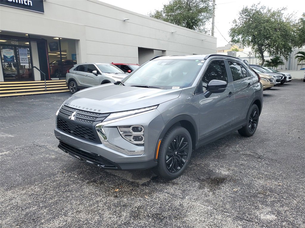 New 2025 Mitsubishi Eclipse Cross Black Edition image 3