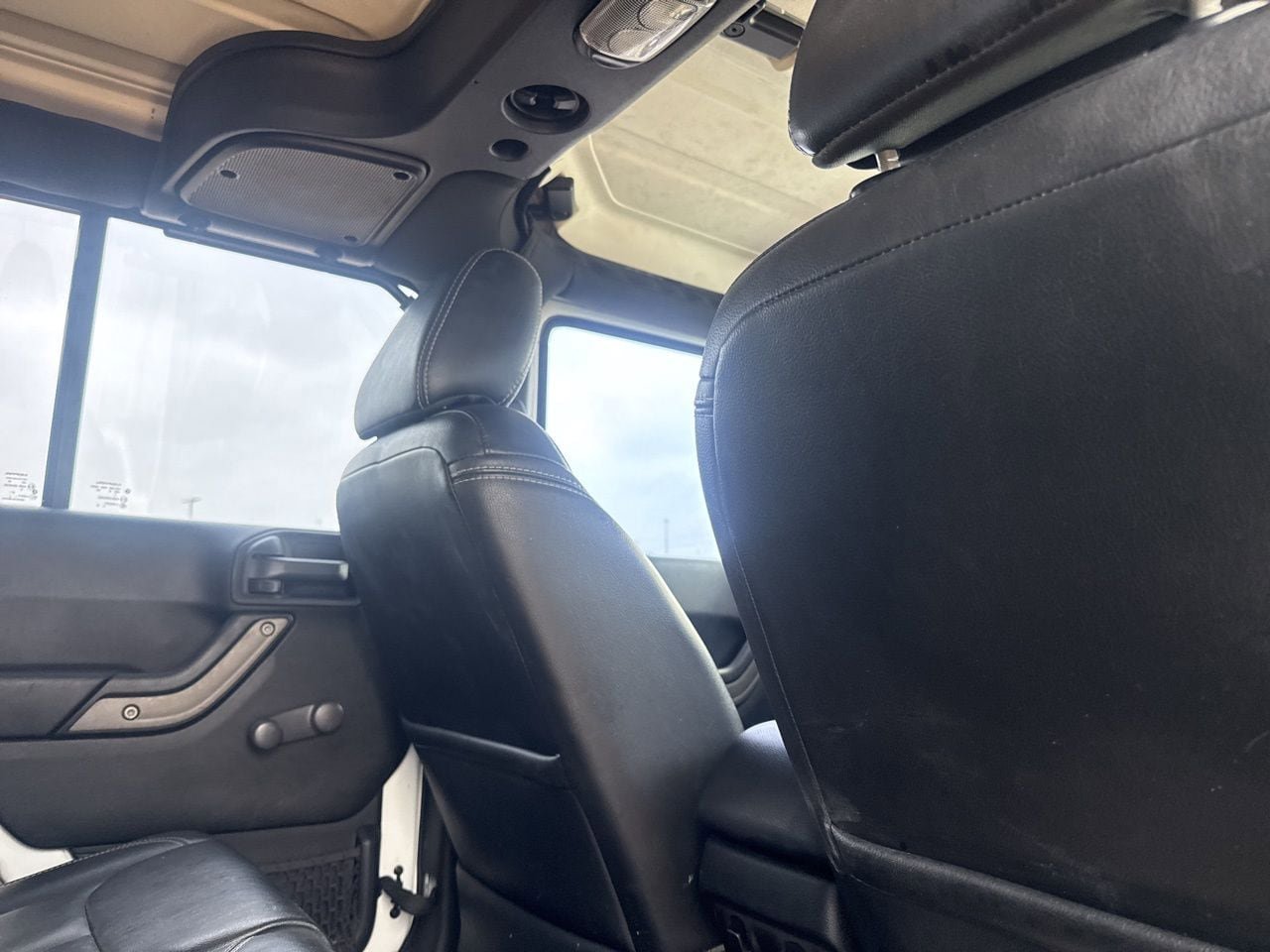 Used 2017 Jeep Wrangler Unlimited Sport AWD/4WD image 29