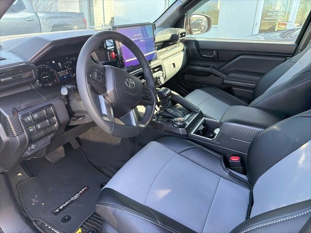Used 2025 Toyota Tacoma TRD Off-Road image 14