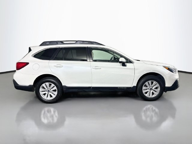 Used 2019 Subaru Outback 2.5i Premium AWD/4WD image 8