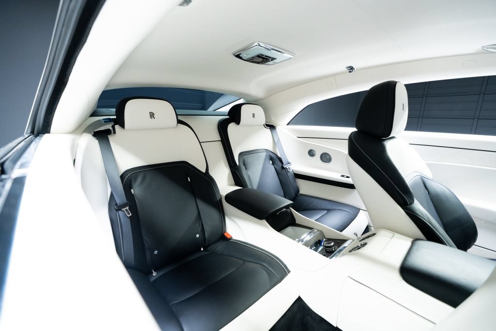 Used 2024 Rolls-Royce Spectre w/ Spectre Launch Package AWD/4WD image 48