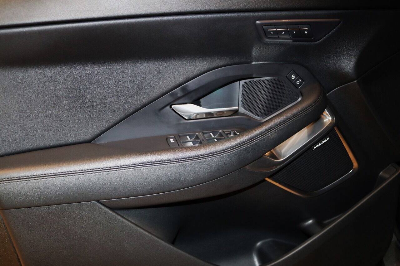 Used 2020 Jaguar E-PACE SE AWD/4WD image 55