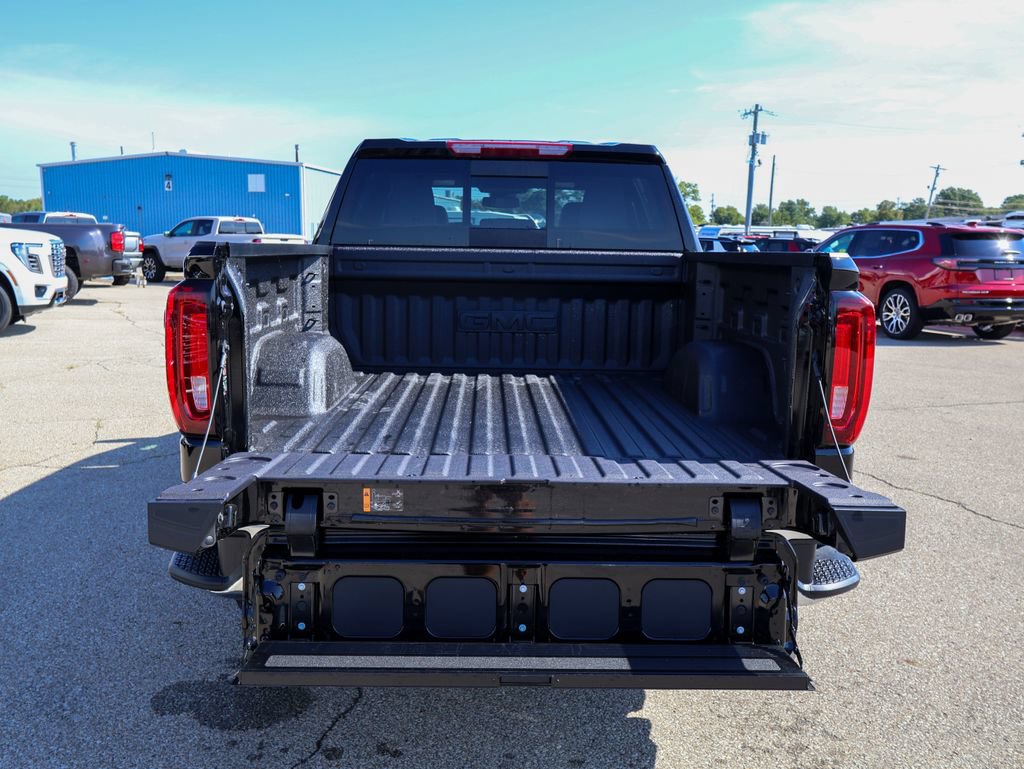 New 2026 GMC Sierra 1500 SLT w/ SLT Premium Plus Package AWD/4WD image 5
