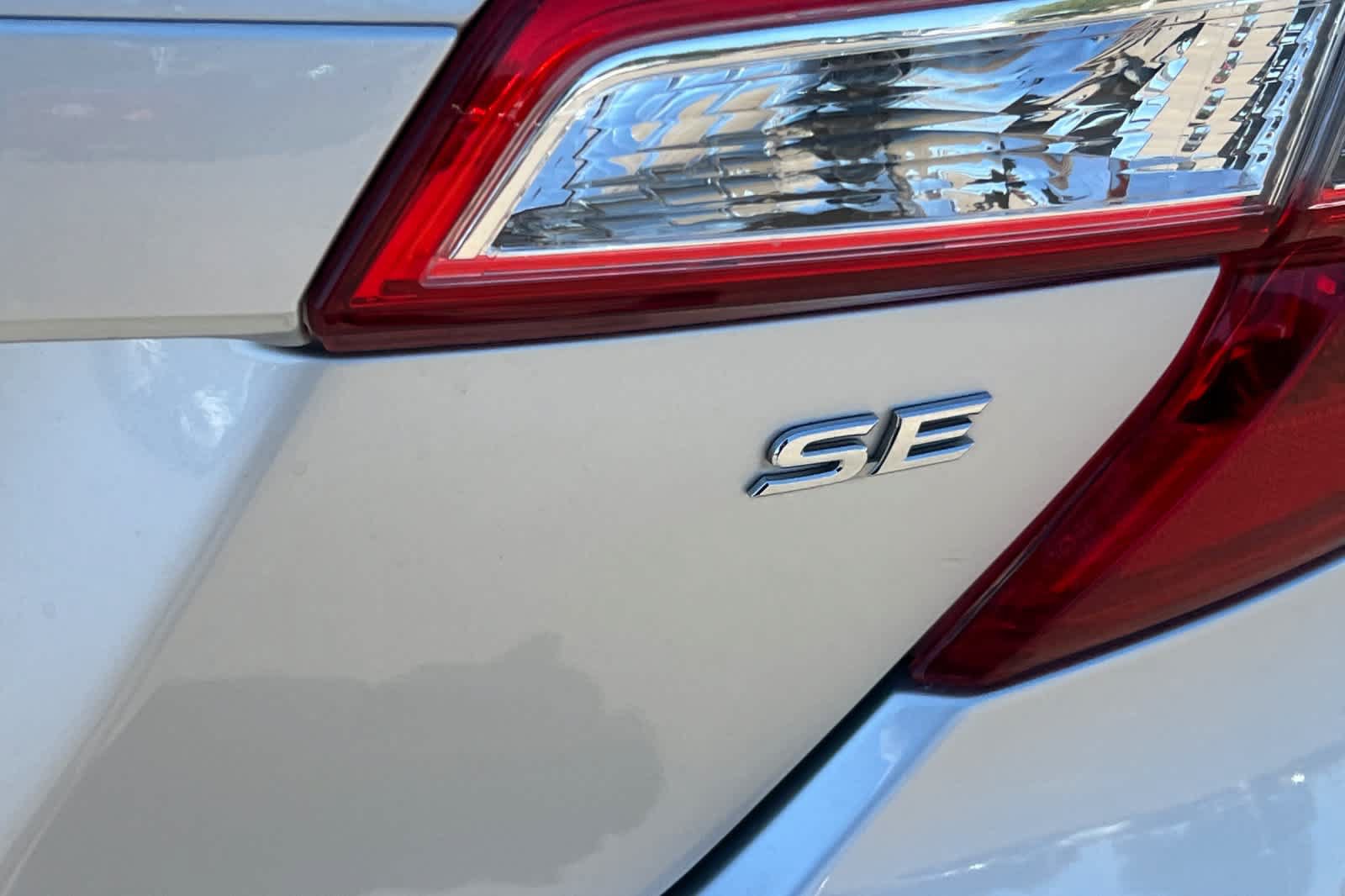Used 2012 Toyota Camry SE FWD image 21