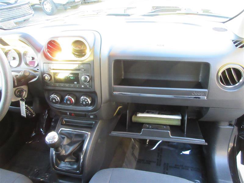 Used 2015 Jeep Patriot Sport w/ Power Value Group image 25