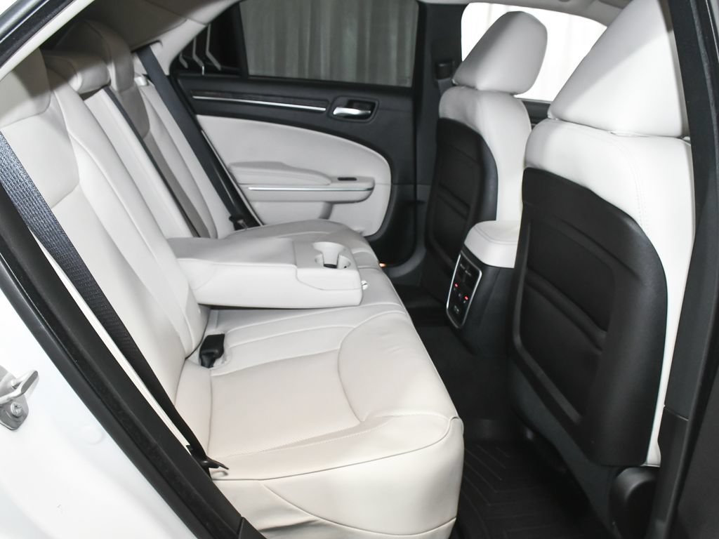 Used 2023 Chrysler 300 Touring L w/ Comfort Group AWD/4WD image 52
