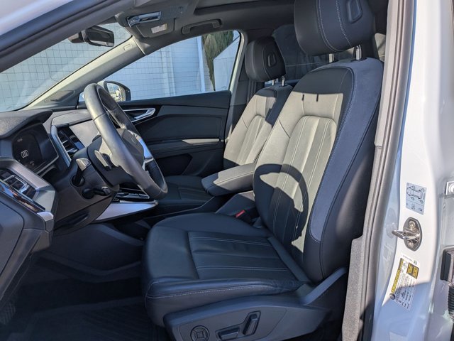 Used 2024 Audi Q4 e-tron Prestige AWD/4WD image 16