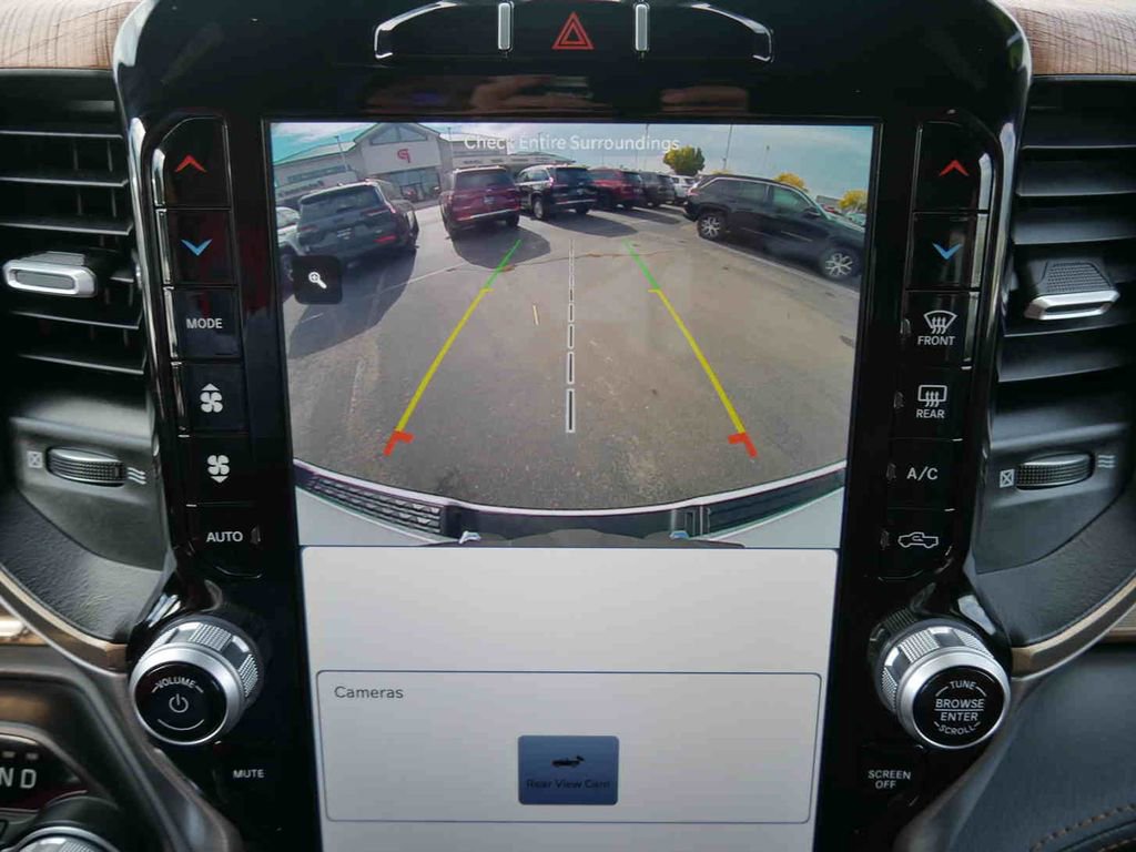 Used 2023 RAM 1500 Limited w/ Body-Colour Bumper Group image 47