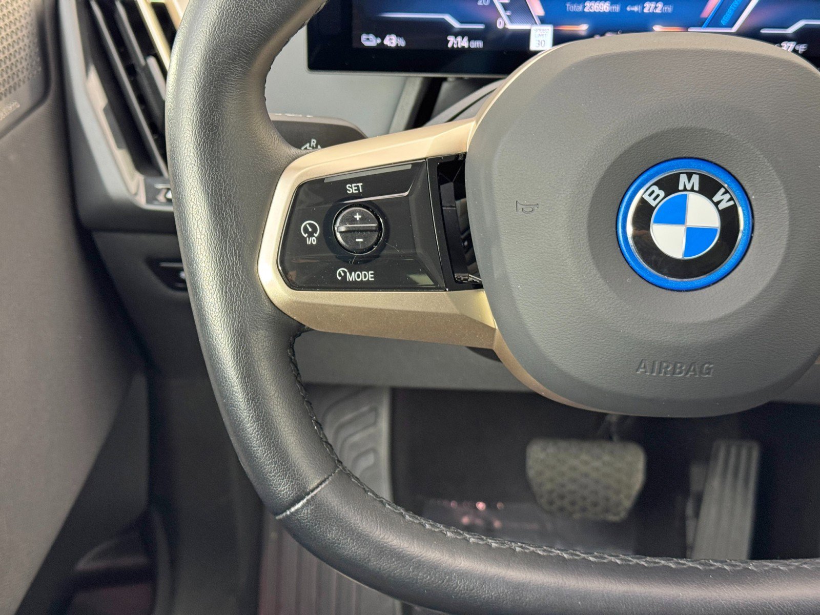 Used 2023 BMW iX M60 w/ Executive Package image 24