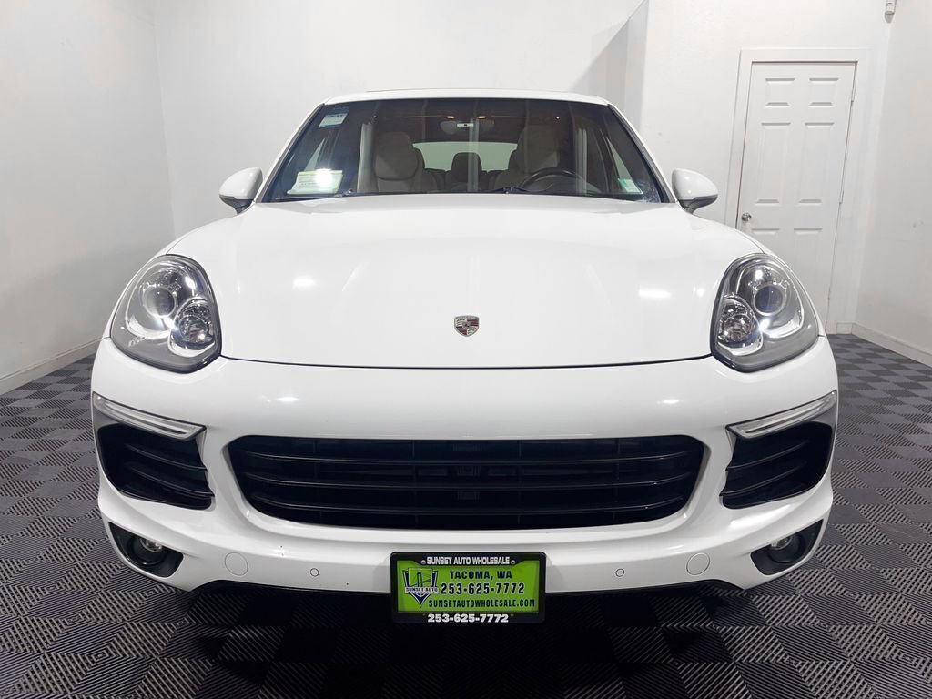Used 2016 Porsche Cayenne AWD/4WD image 7