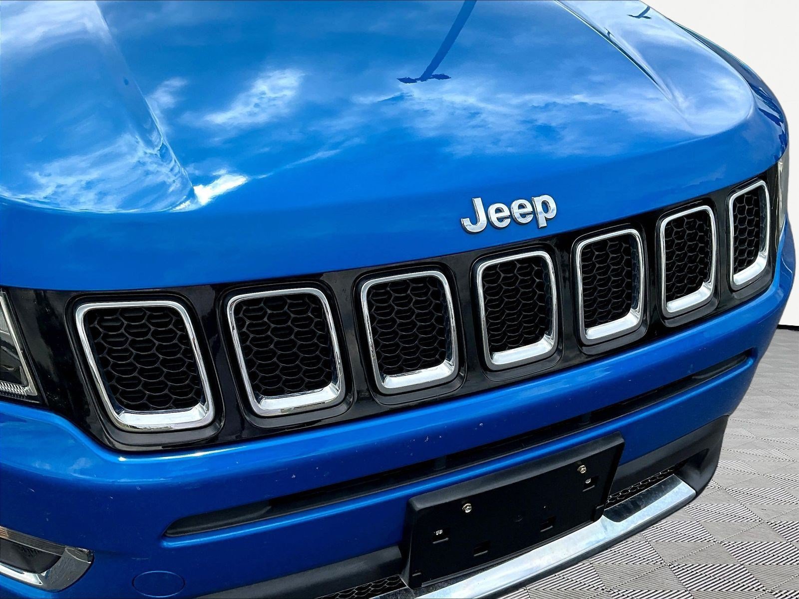 Used 2019 Jeep Compass Limited AWD/4WD image 33