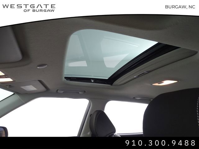 Used 2024 Hyundai Venue SEL image 7
