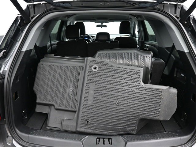 Used 2022 Ford Explorer XLT w/ Equipment Group 202A image 6