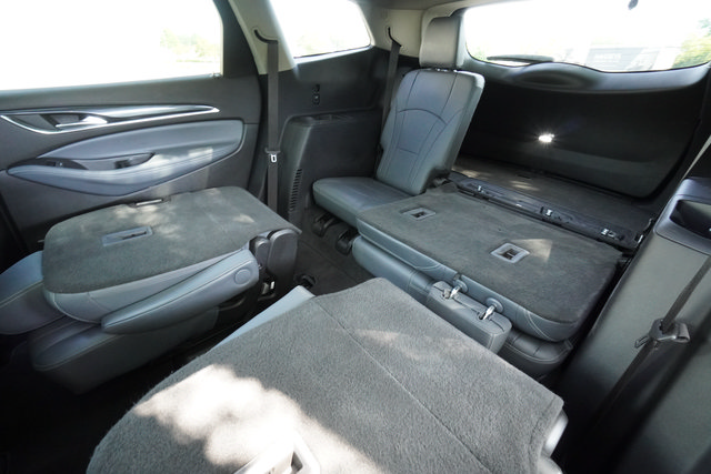 Used 2021 Buick Enclave Premium w/ Sun and Sites Package AWD/4WD image 25