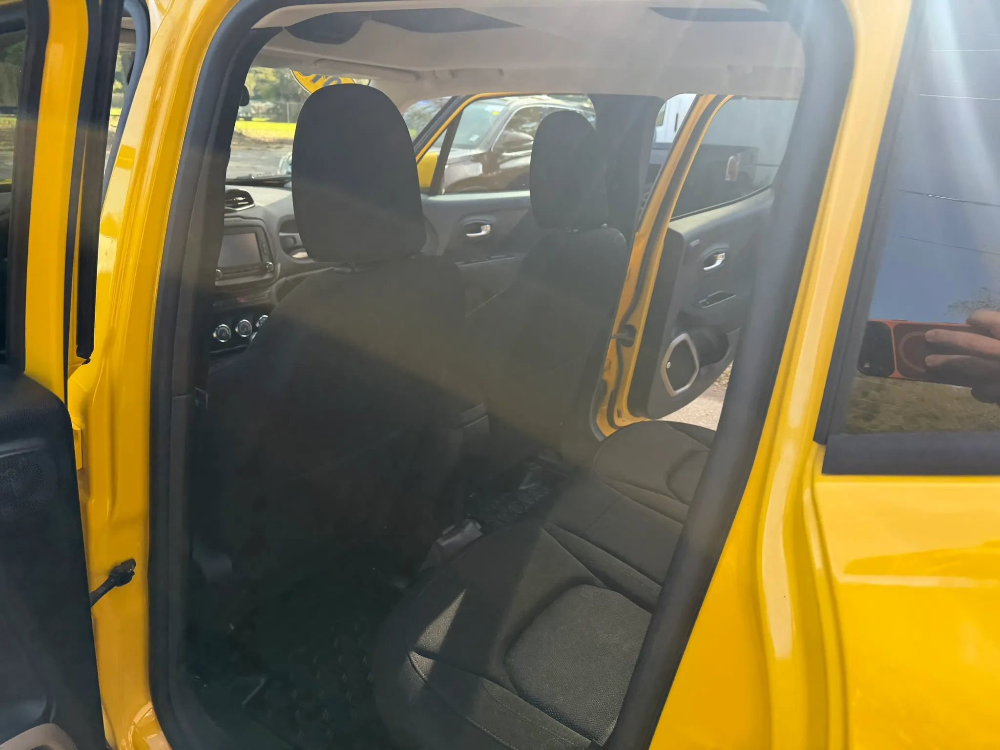 Used 2016 Jeep Renegade Latitude image 13