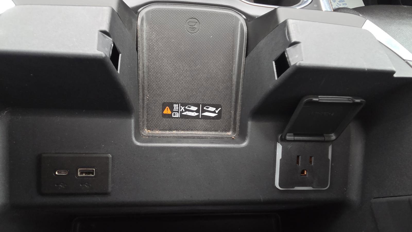 Used 2022 Chevrolet Silverado 1500 LT Trail Boss w/ LT Trail Boss Premium Package AWD/4WD image 39