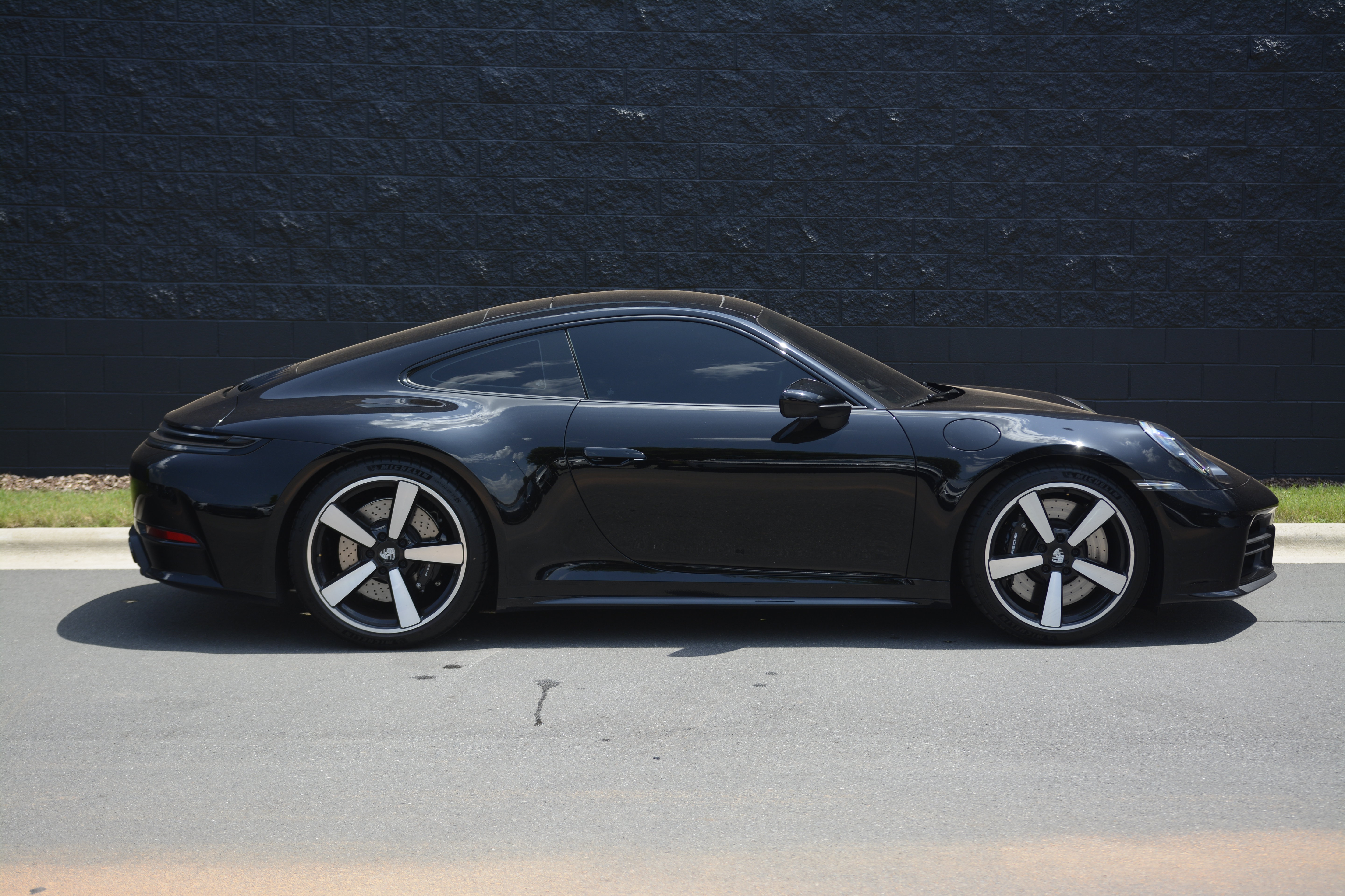 Certified 2025 Porsche 911 Carrera S RWD image 8