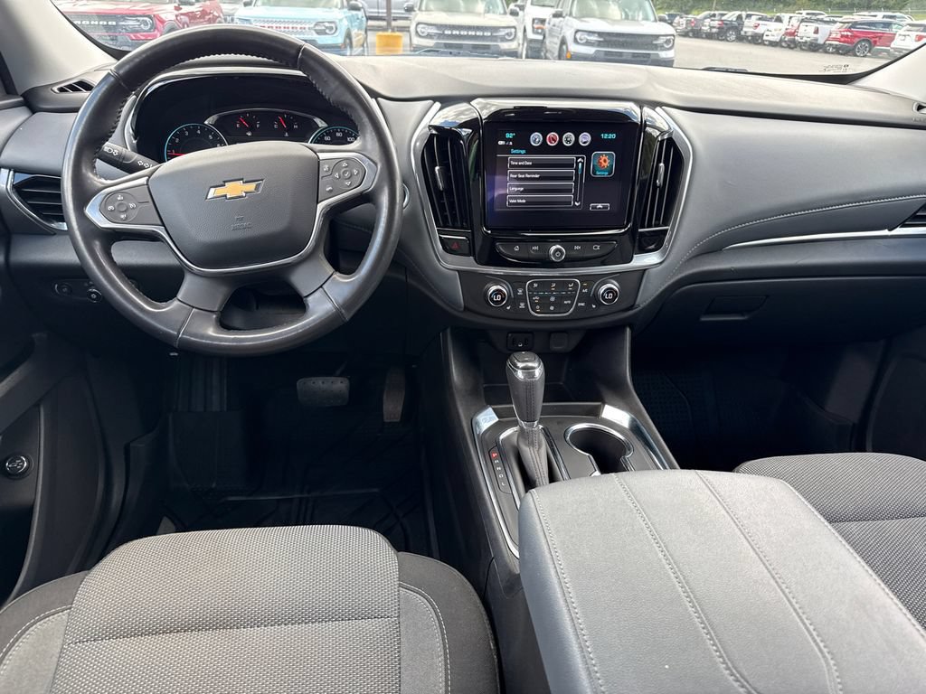Used 2019 Chevrolet Traverse LT FWD image 24
