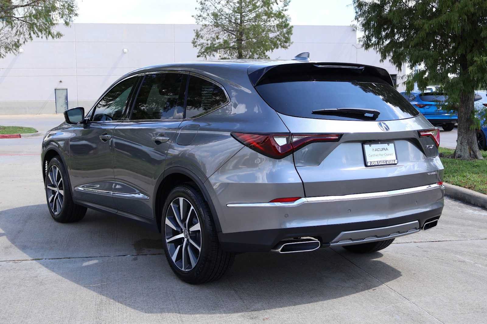 Certified 2026 Acura MDX w/ Technology Package AWD/4WD image 4