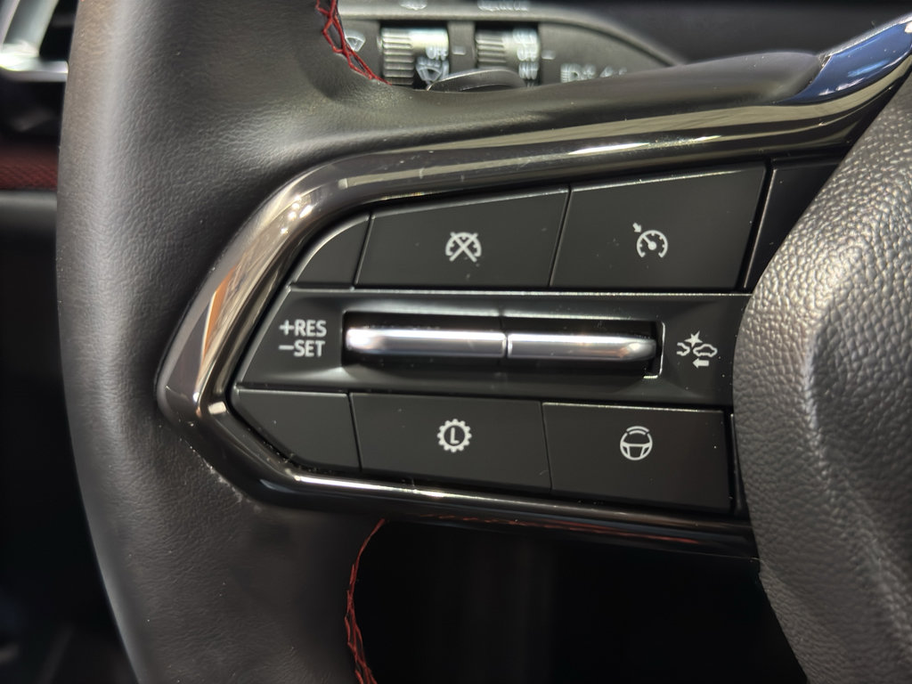 Used 2026 Chevrolet Traverse RS AWD/4WD image 26