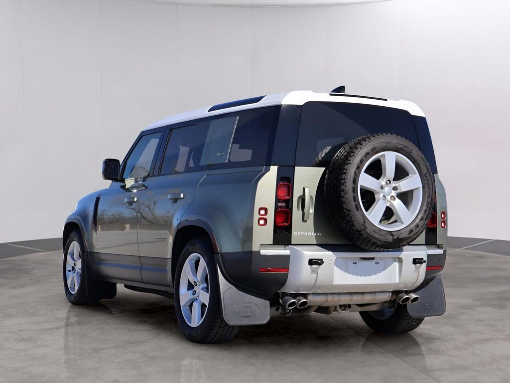 Used 2024 Land Rover Defender 110 SE AWD/4WD image 5