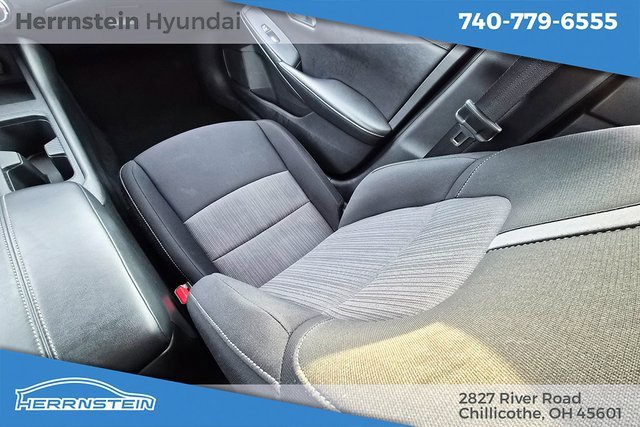 Used 2023 Nissan Sentra SV image 16