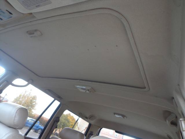 Used 1997 Toyota Land Cruiser w/ Leather Trim Pkg AWD/4WD image 20
