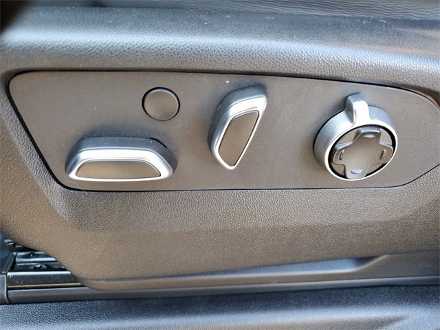 Used 2023 GMC Yukon Denali Ultimate image 7