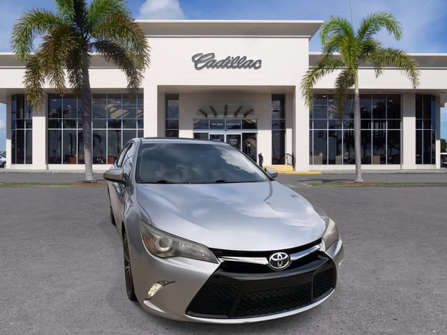 Used 2016 Toyota Camry XSE FWD image 3