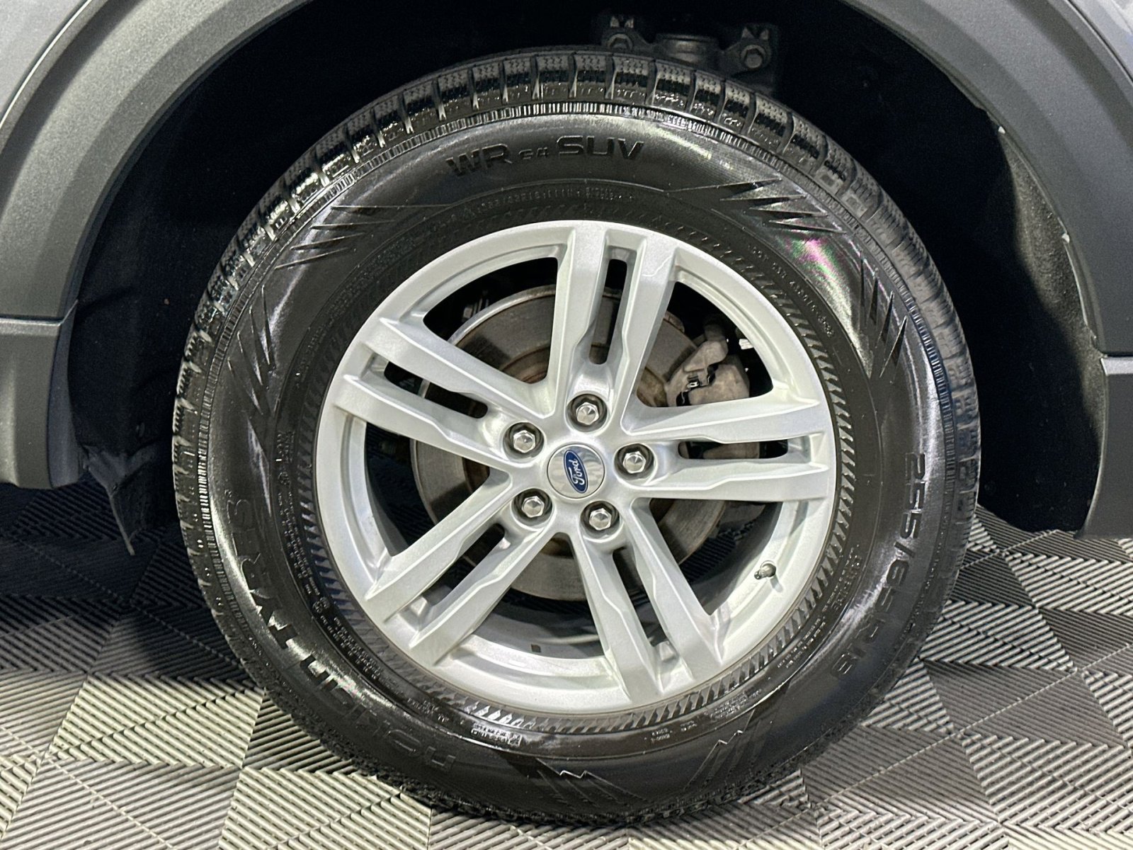 Used 2022 Ford Explorer XLT image 12