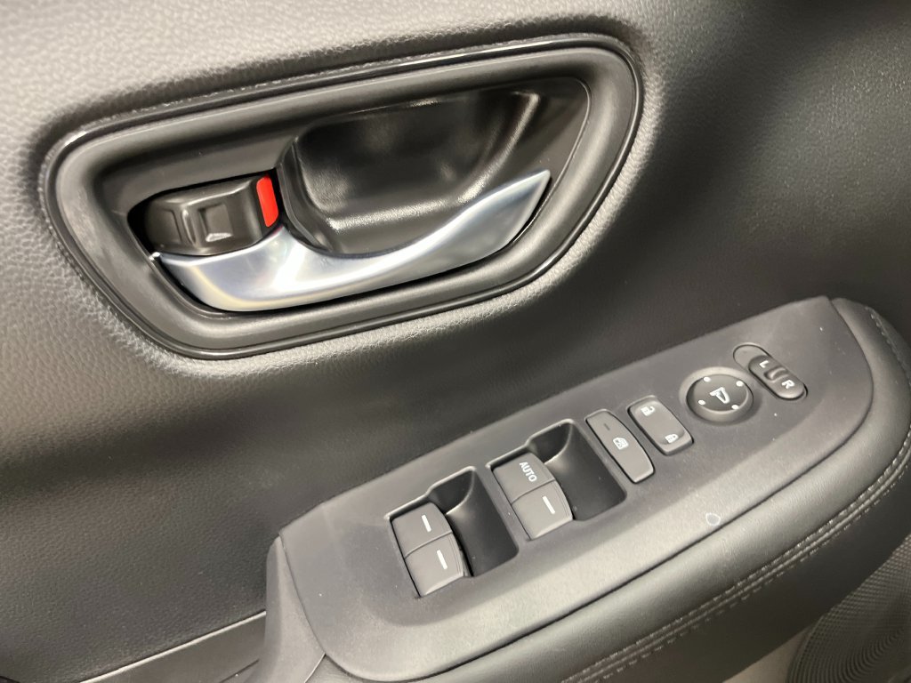 New 2027 Honda HR-V LX image 13