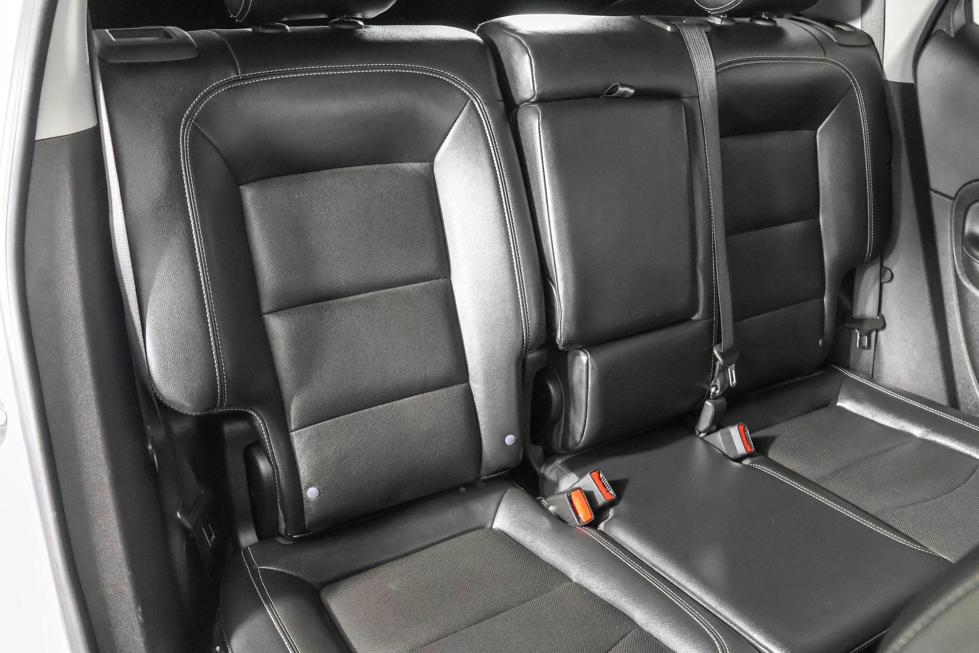 Used 2023 GMC Terrain SLT image 41