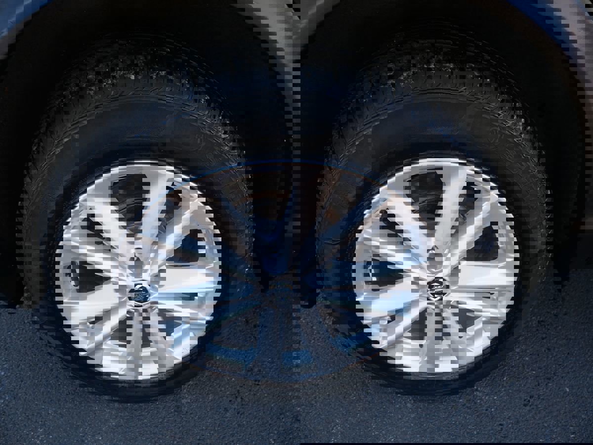 Used 2019 Nissan Rogue Sport SV w/ All-Weather Package image 31