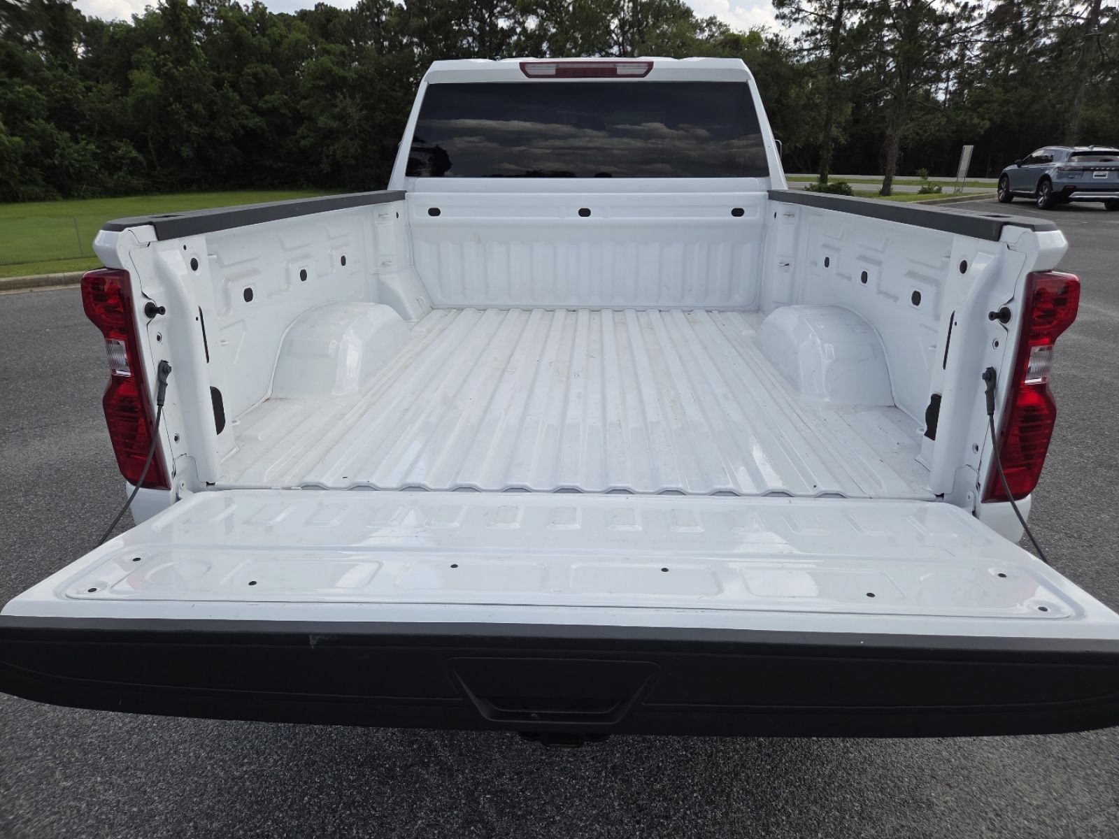 Used 2025 Chevrolet Silverado 2500 Custom w/ Custom Convenience Package AWD/4WD image 22