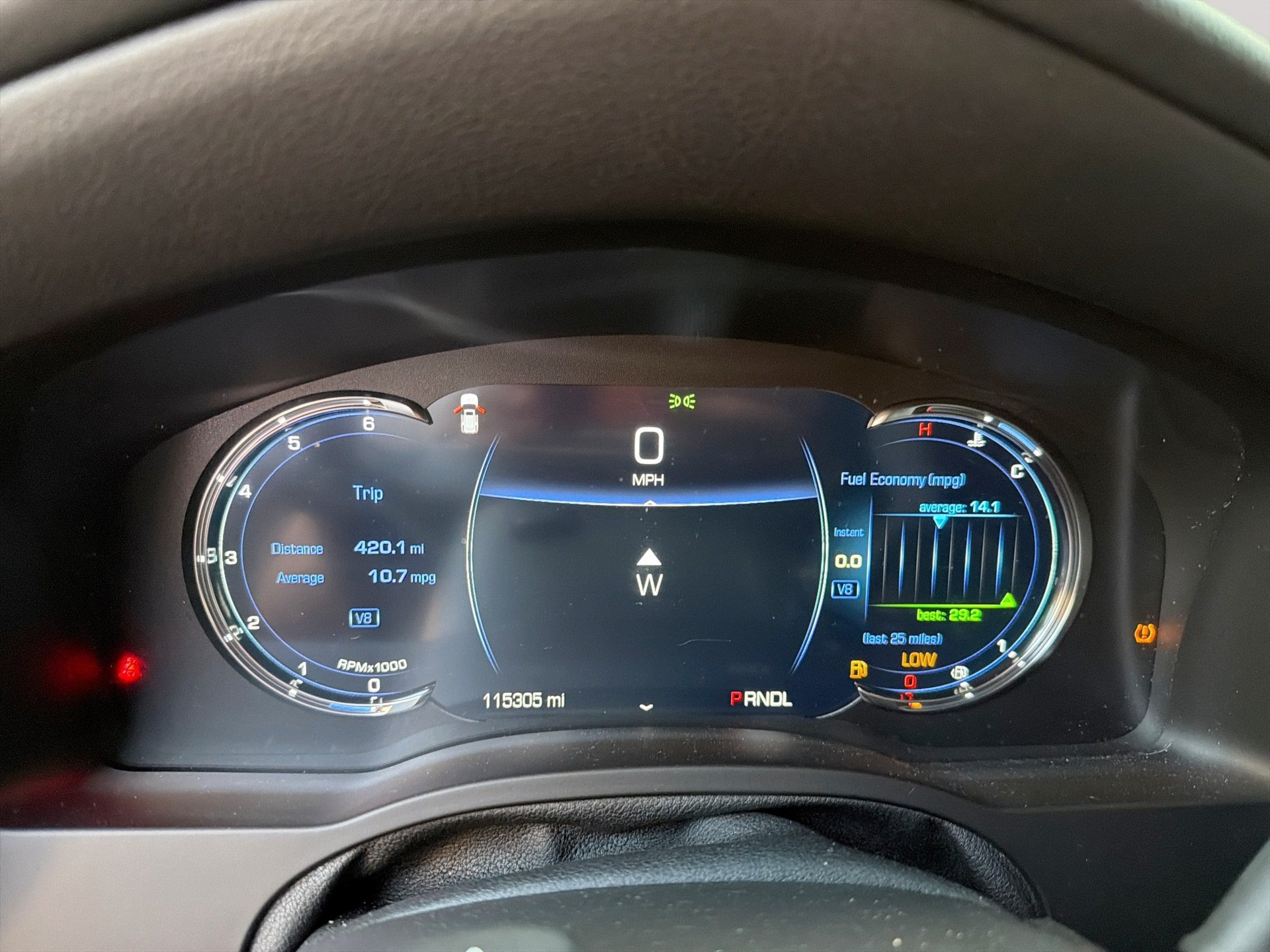 Used 2020 Cadillac Escalade Luxury AWD/4WD image 10