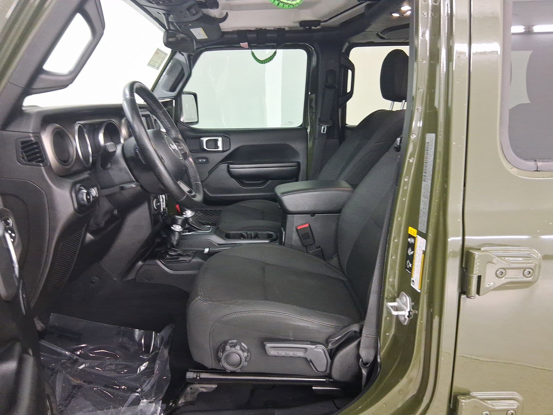 Used 2020 Jeep Wrangler Willys image 5