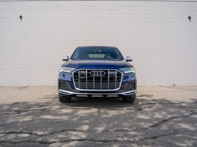 Used 2020 Audi SQ7 Premium Plus w/ S Executive Package AWD/4WD image 10