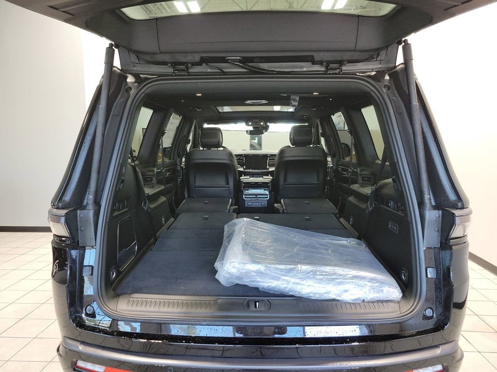New 2026 Jeep Grand Wagoneer Limited image 7