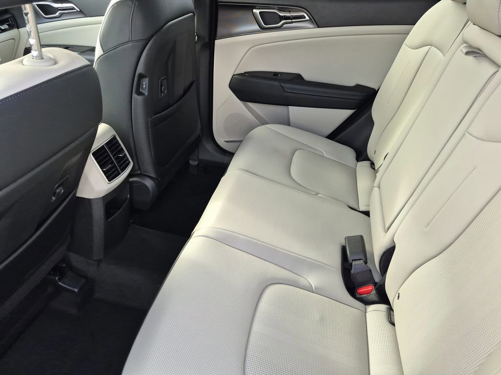 New 2026 Kia Sportage EX image 12