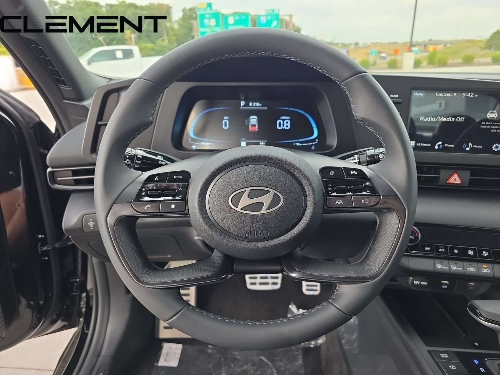 Certified 2025 Hyundai Elantra Sport FWD image 14