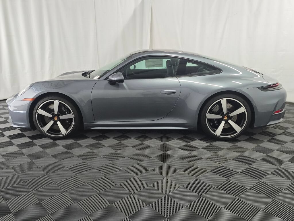 New 2026 Porsche 911 Carrera 4S AWD/4WD image 2