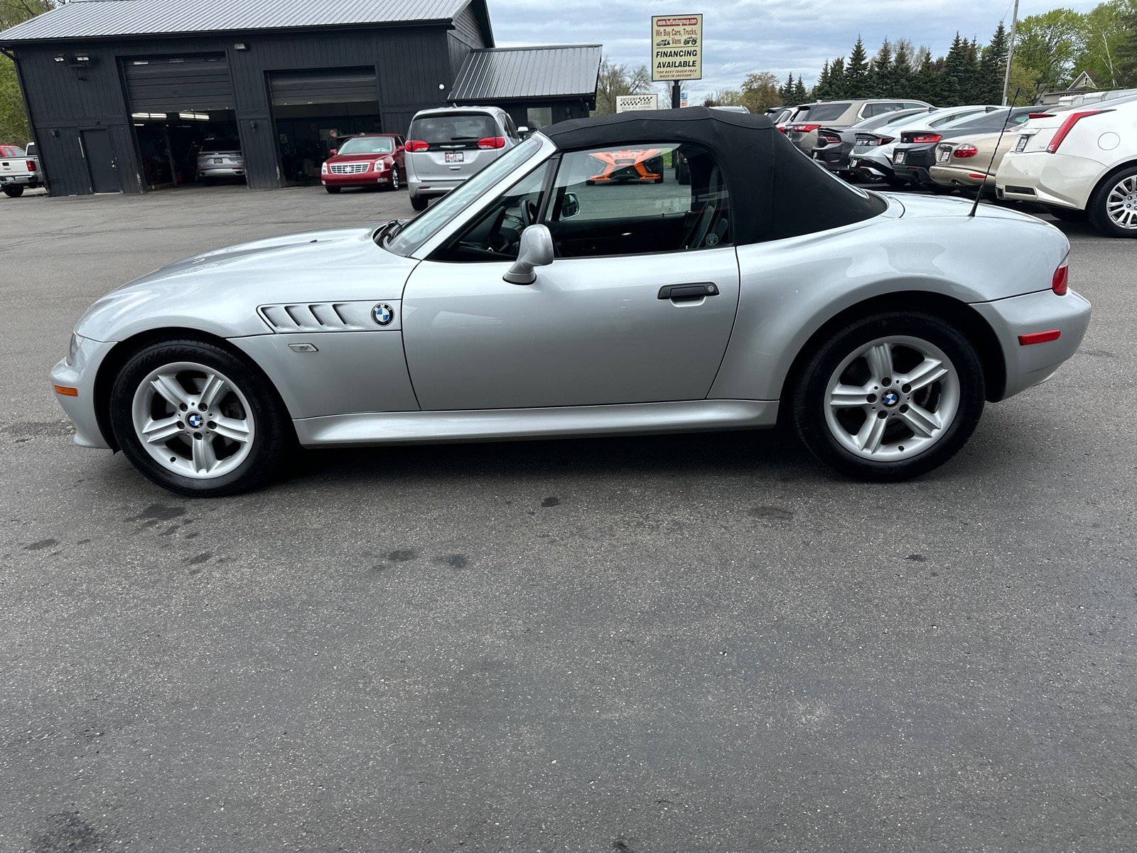 Used 2000 BMW Z3 2.5i RWD image 6