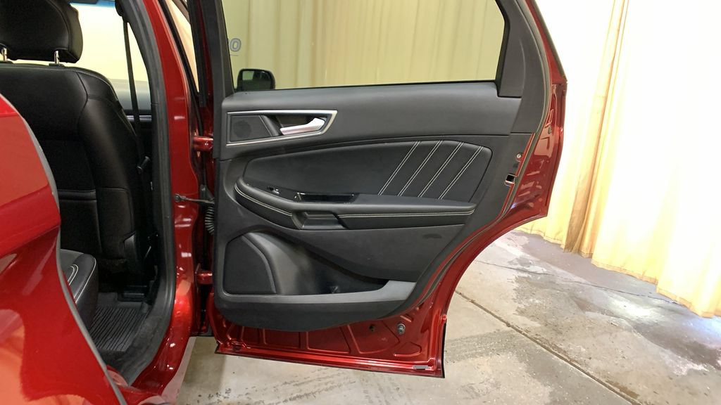 Certified 2019 Ford Edge ST w/ Convenience Package AWD/4WD image 14