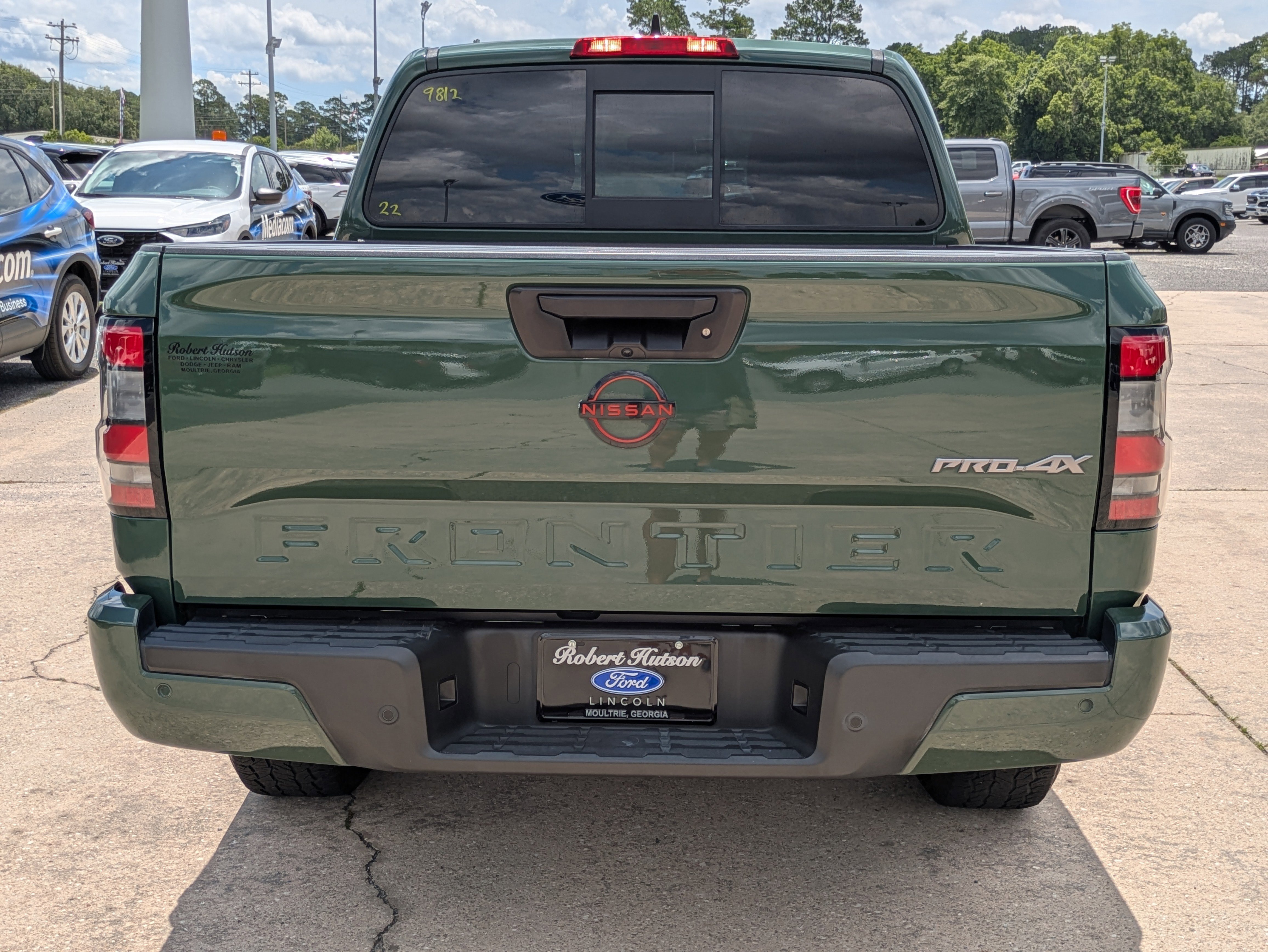 Used 2022 Nissan Frontier PRO-4X w/ Technology Package image 8