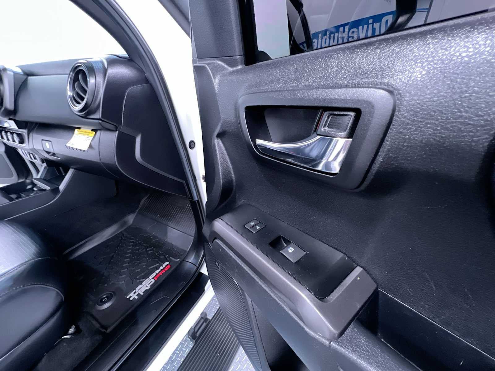 Used 2022 Toyota Tacoma TRD Pro AWD/4WD image 37
