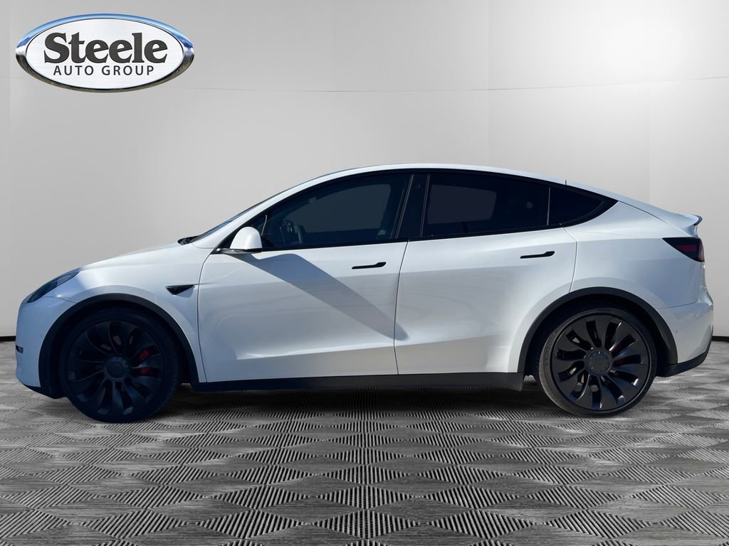 Used 2022 Tesla Model Y Performance image 2
