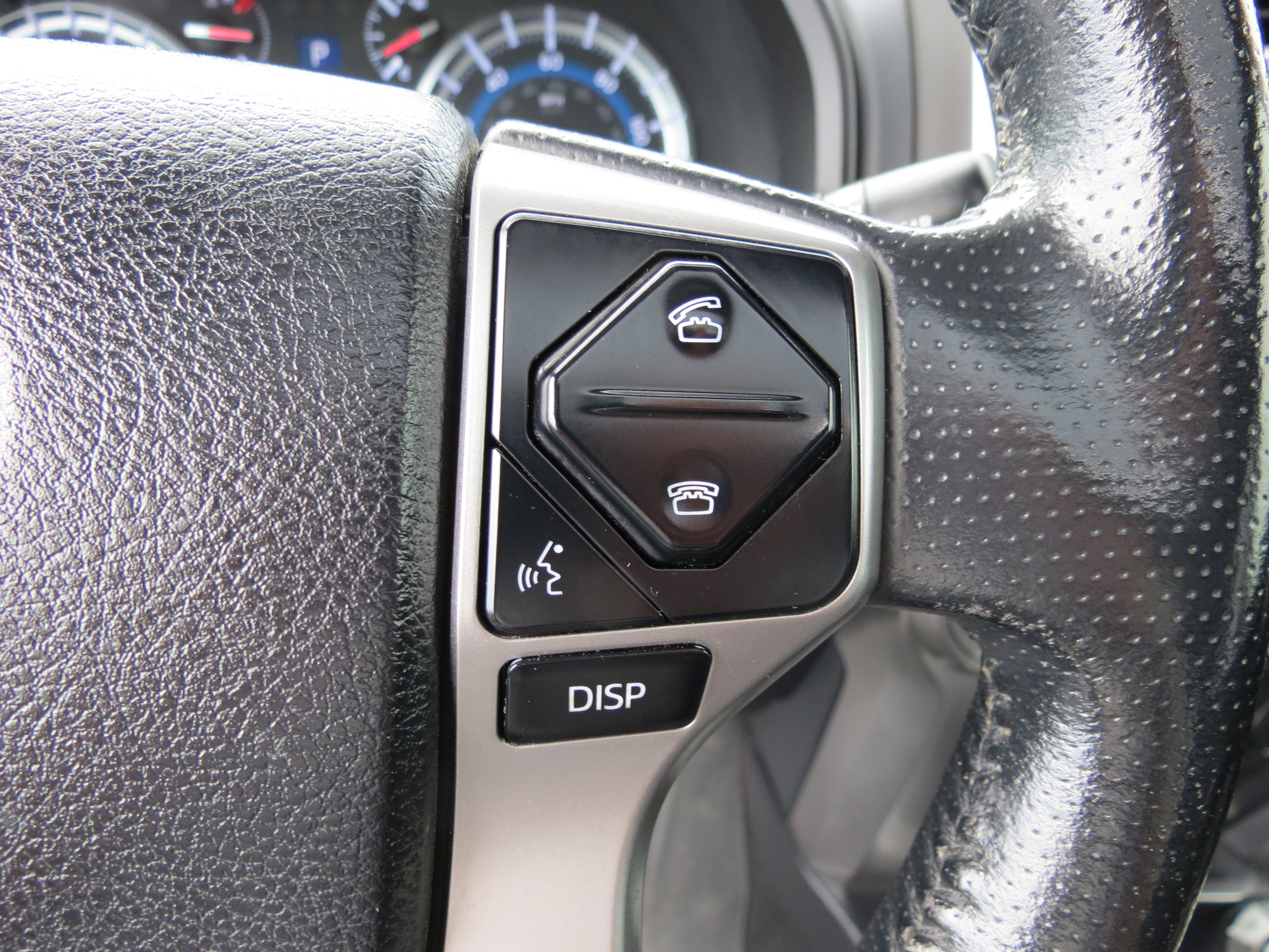 Used 2014 Toyota 4Runner Limited image 12