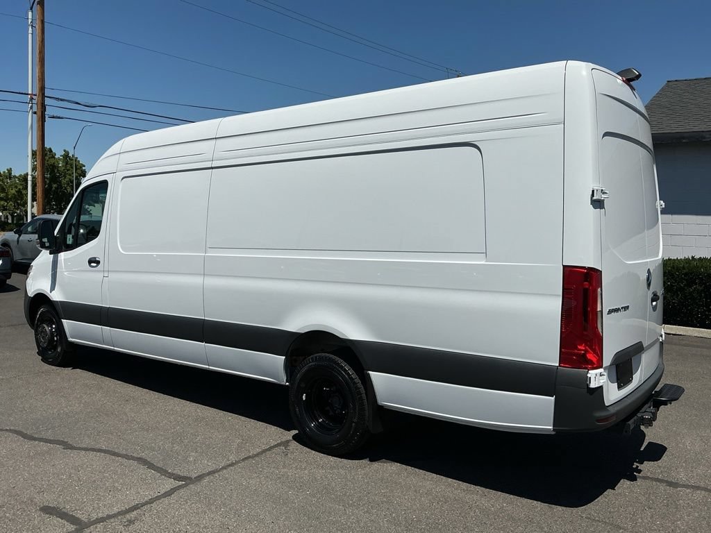 New 2026 Mercedes-Benz Sprinter 3500 image 10