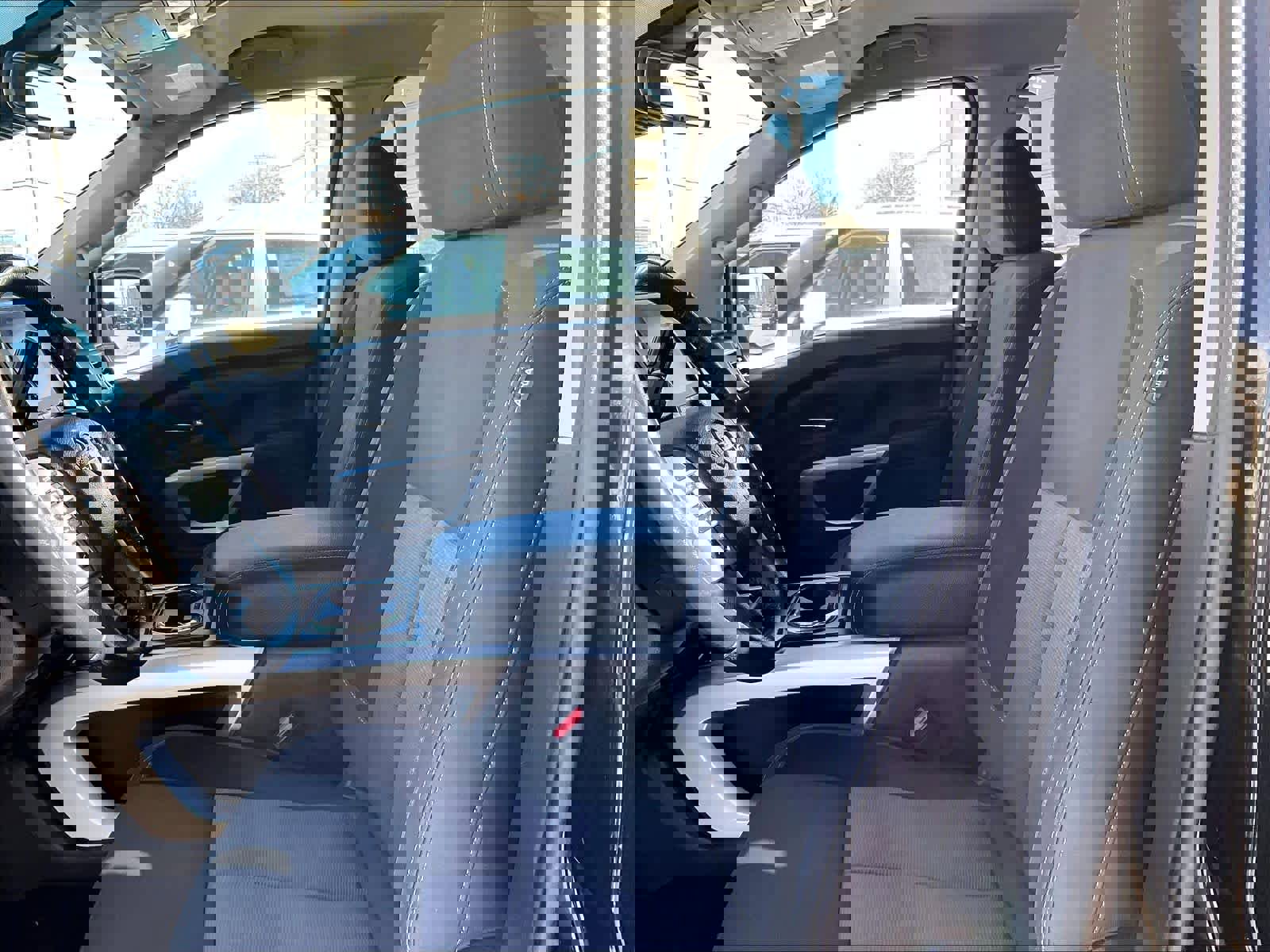 Certified 2023 Nissan Titan SV w/ SV Convenience Package image 9